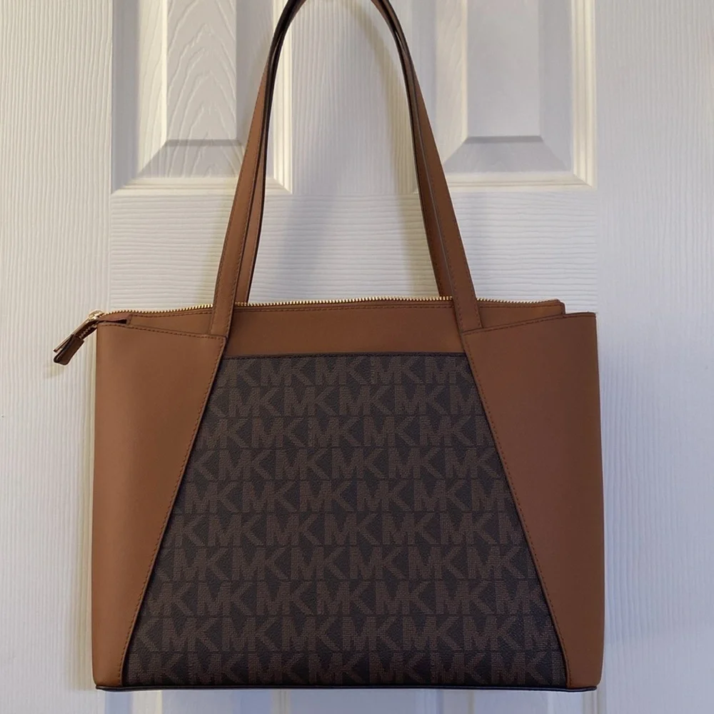 Michael Kors Brown Tote with Structured Design and Gold Hardware - Picture 4 of 7